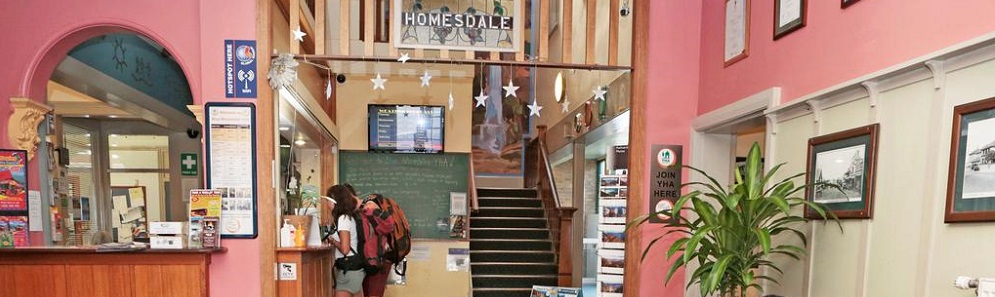 Places to Stay in the Blue Mountains: Katoomba YHA