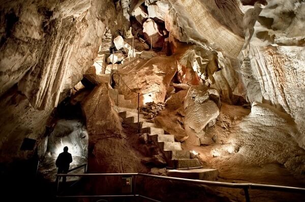which jenolan cave tour is best