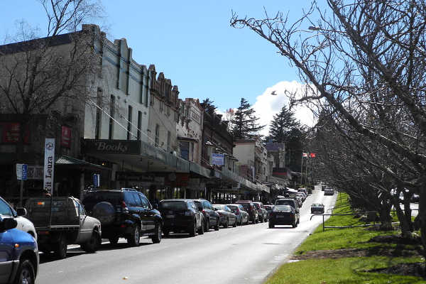 Leura