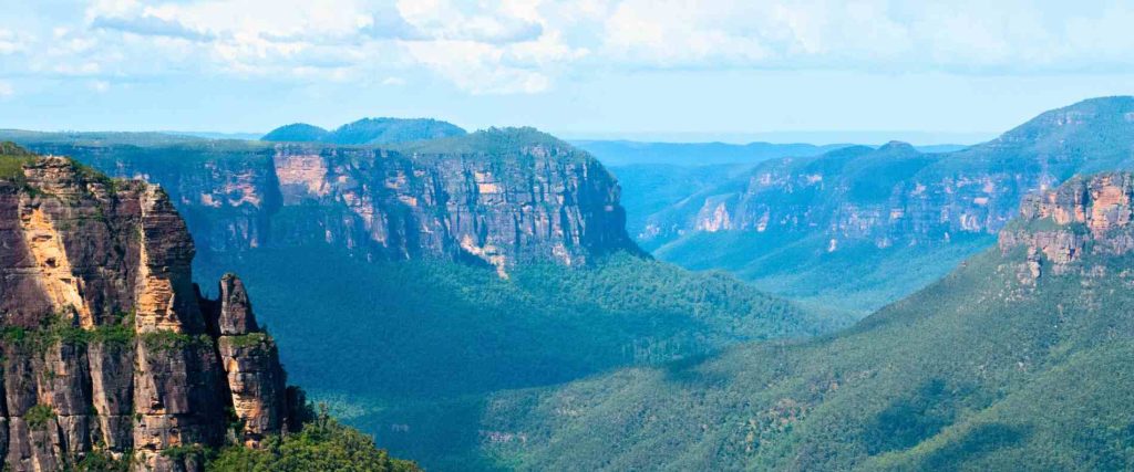 2 Day Blue Mountains, Hunter Valley and Port Stephens Tour $275
